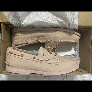 Brand new Rose gold/pastel pink sperries size 10